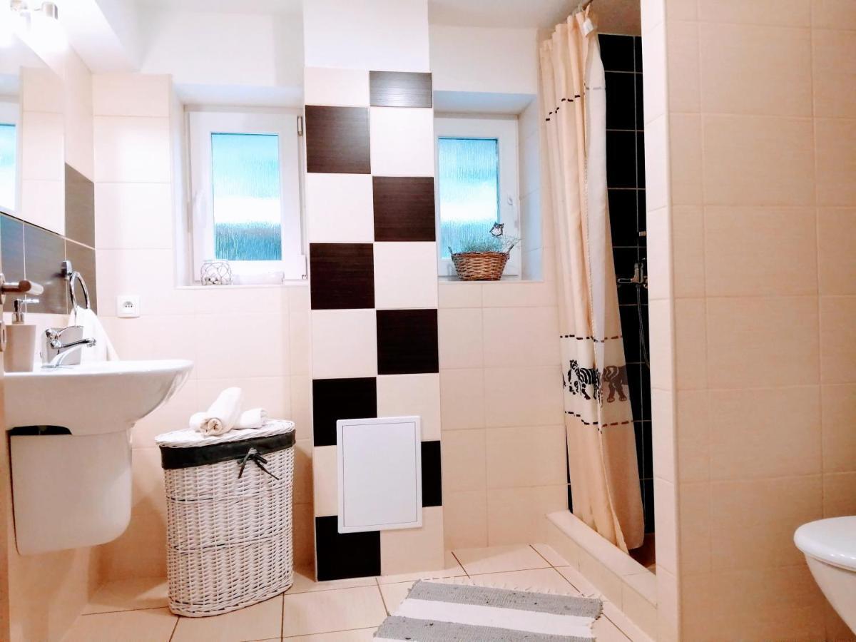 Apartman Paula -Dovolenka Pri Aquaparku Liptovský Mikuláš Eksteriør bilde